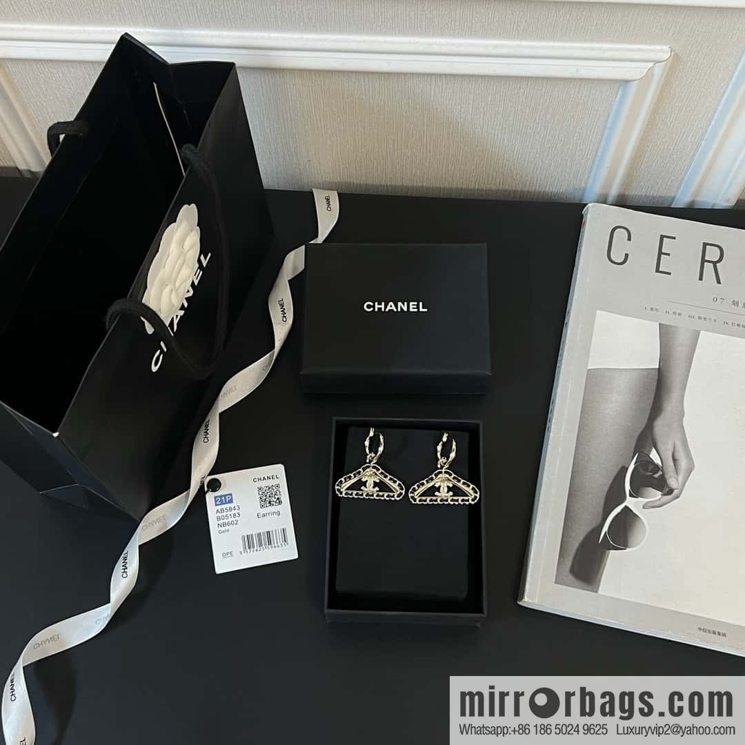 ☀️New ☑️ chanel c2 double c black leather rope hanger earrings ☀️