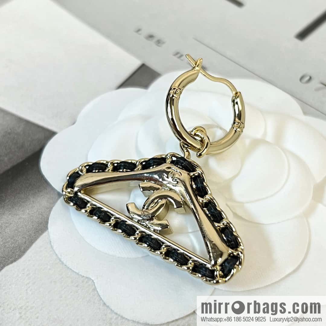 ☀️New ☑️ chanel c2 double c black leather rope hanger earrings ☀️