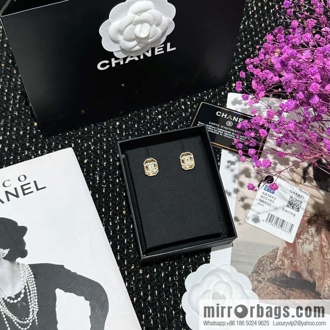 ☀️New ☑️ Chanel double c rhinestone octagon stud earrings ☀️