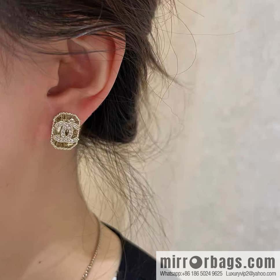 ☀️New ☑️ Chanel double c rhinestone octagon stud earrings ☀️