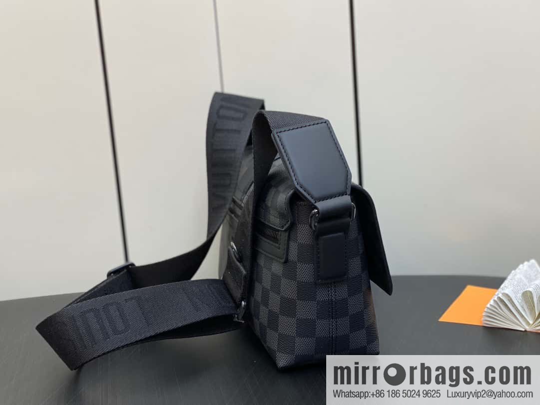 [Boutique‑grade] M46794 Haige, men's bag messenger bag series S-Cape messenger bag