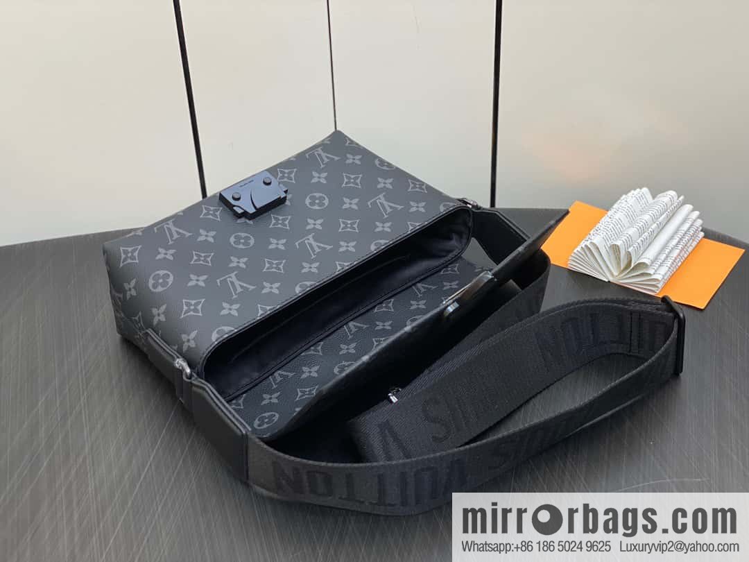 [Boutique‑grade] M46794 black flower, men's bag messenger bag series S-Cape messenger bag