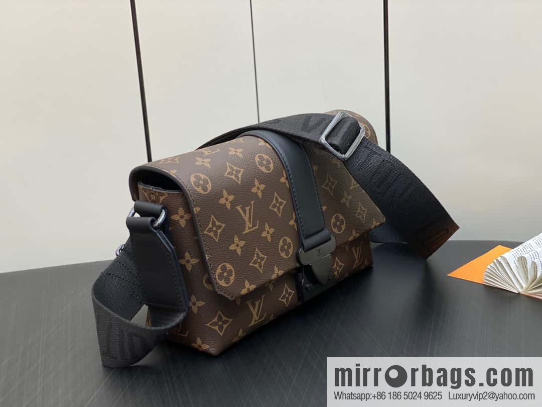[Premium‑quality] M46794 monogram men's bag messenger bag series S-Cape messenger bag