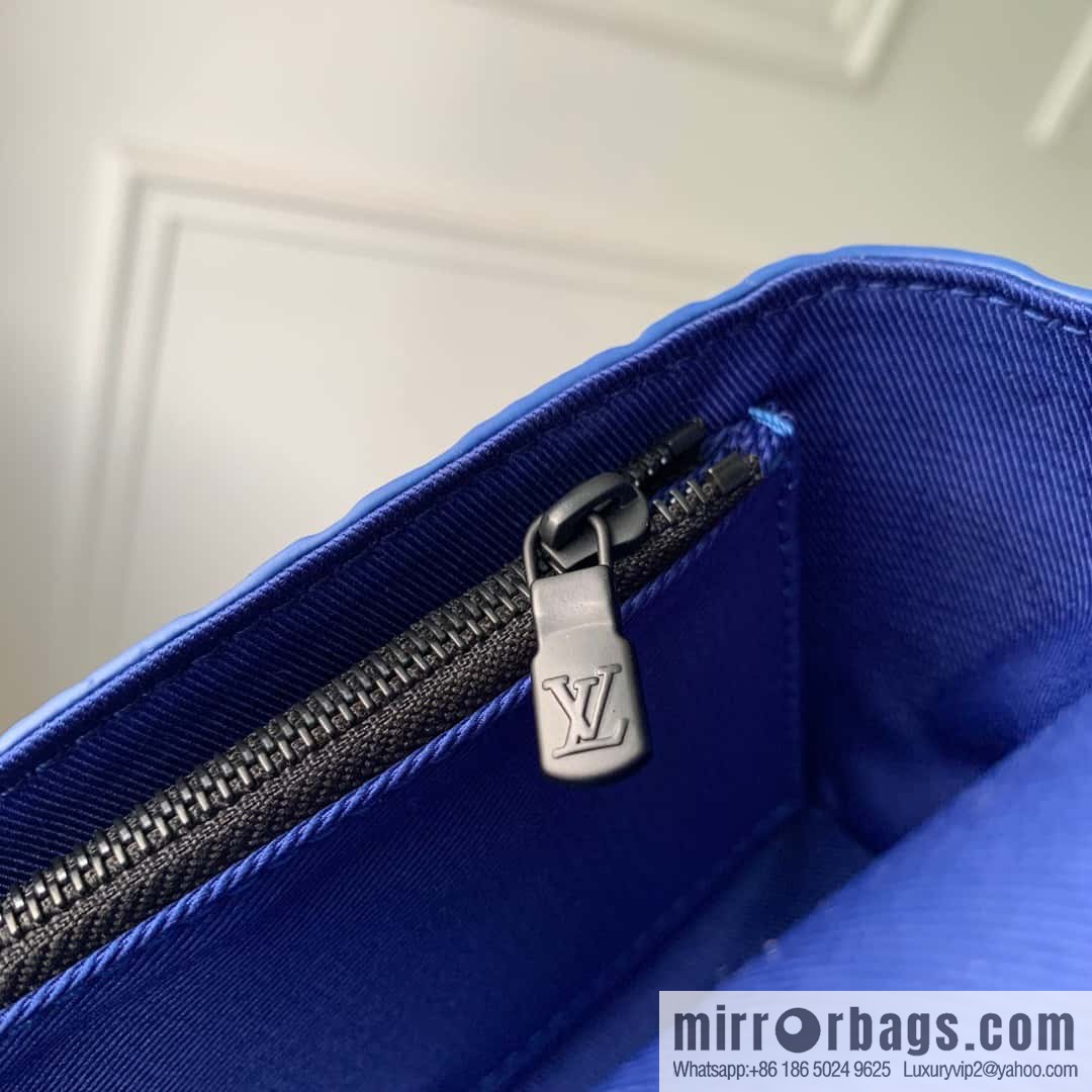 M82571 Steamer mini handbag