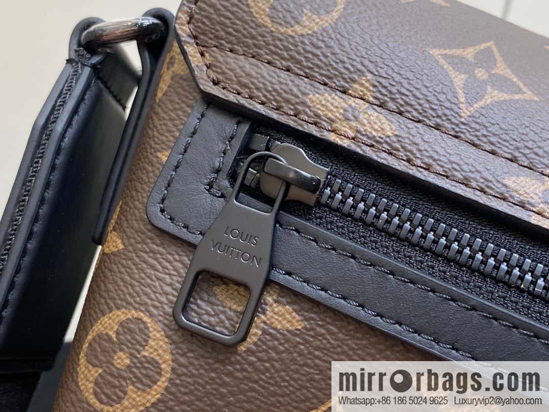 [Premium‑quality] M46794 monogram men's bag messenger bag series S-Cape messenger bag
