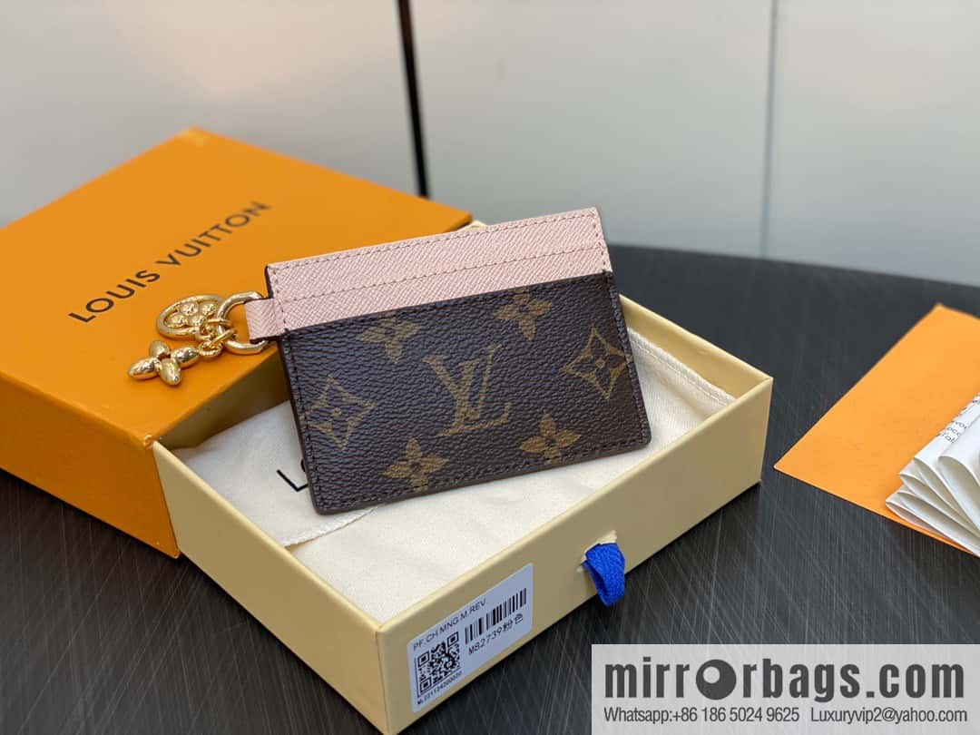 [Boutique‑grade] M82739 presbyopia pink card holder wallet series LV CHARMS card holder