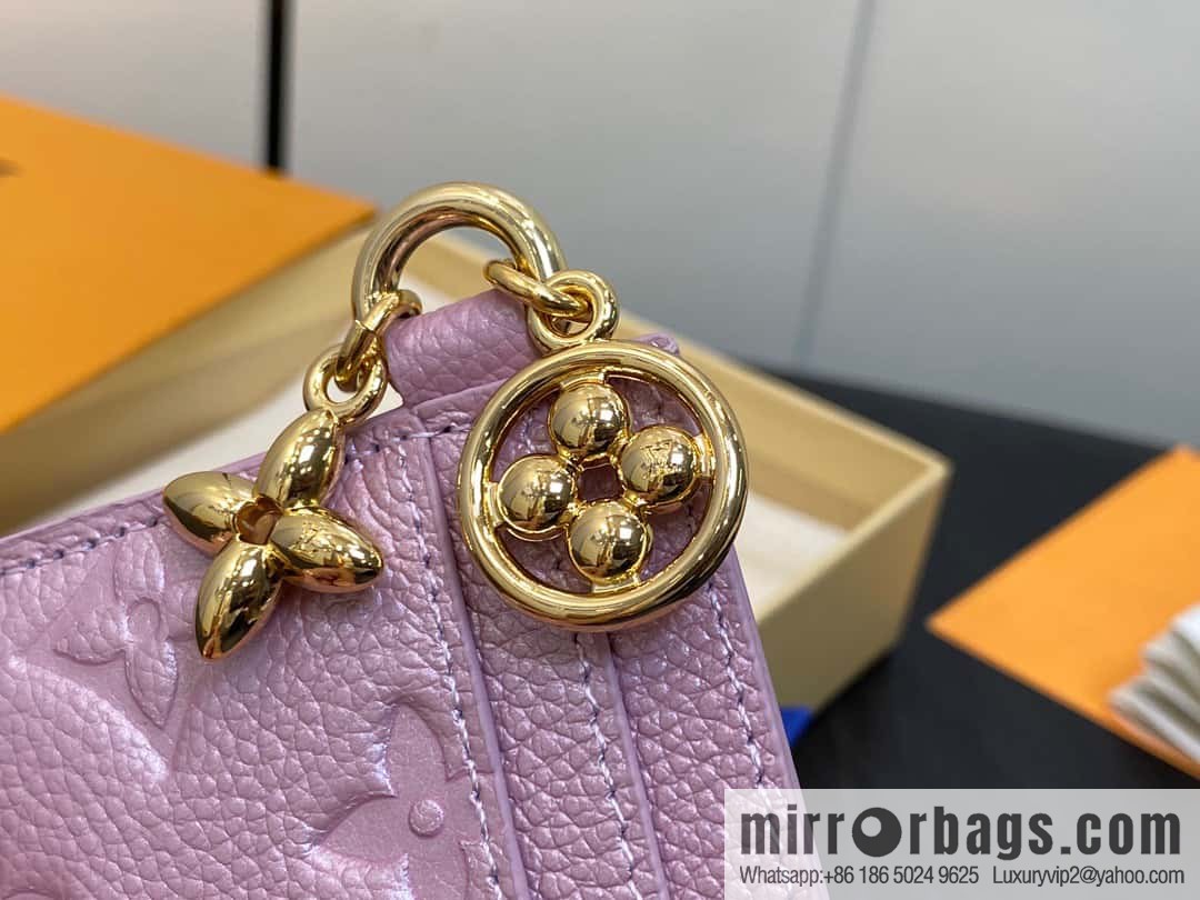[Boutique‑grade] M82132 pearlescent powder full leather M82739 card holder wallet series LV CHARMS card holder