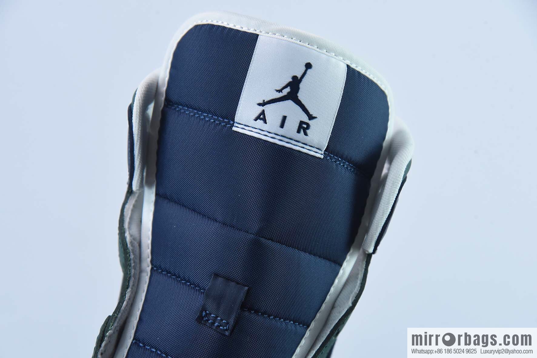 Nike Air Jordan 1 Mid AJ1 Joe 1 blue and green color matching, medium top basketball shoes, item number: DZ5326-300