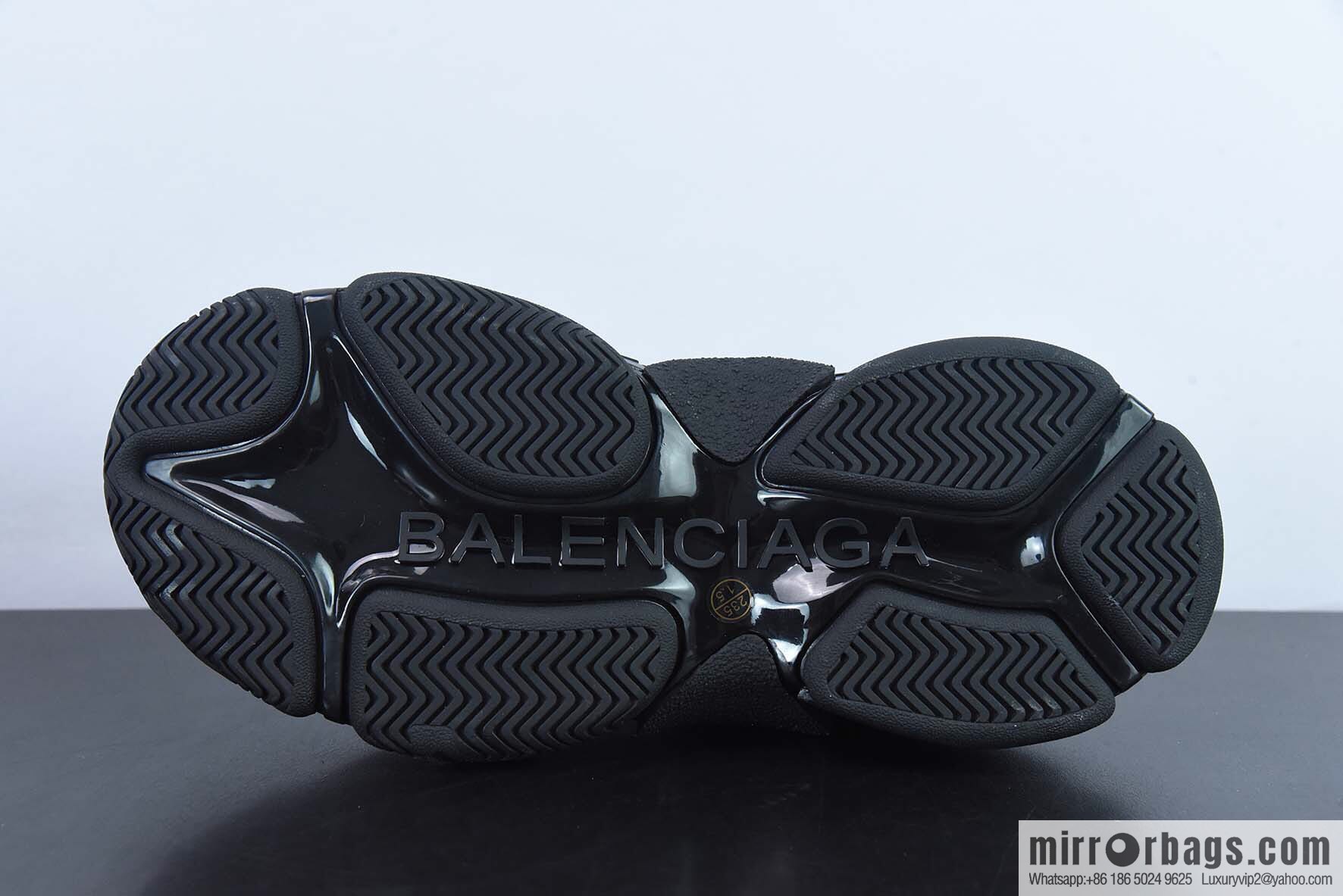 Balenciaga Triple S black and white large letter bullet comment Unisex same sports dad shoes