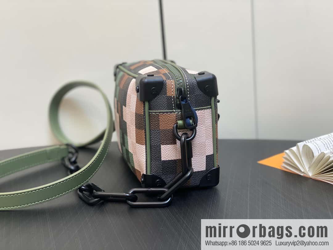 [Boutique‑grade] M24581 camouflage plaid men's bag box bag series Virgil Abloh 2024 early spring Mini SOFT TRUNK chain bag, M44735