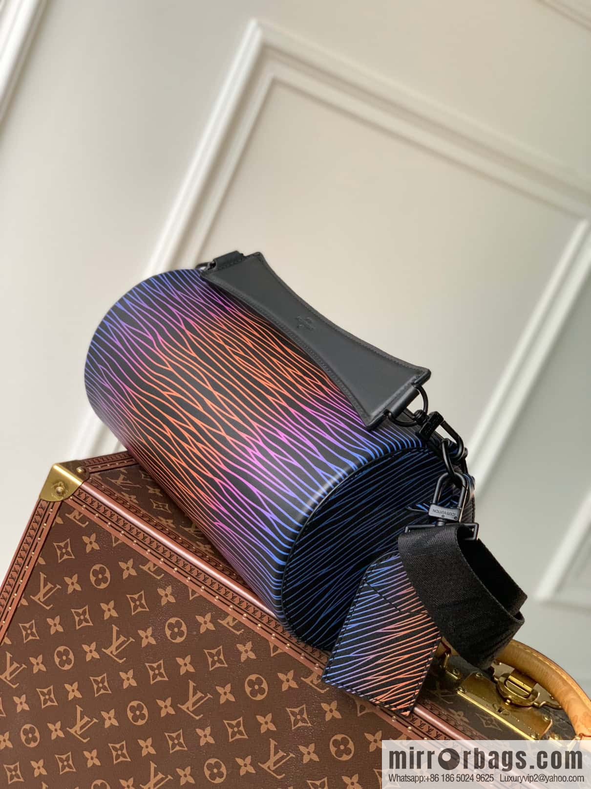 M23092 SOFT POLOCHON handbag