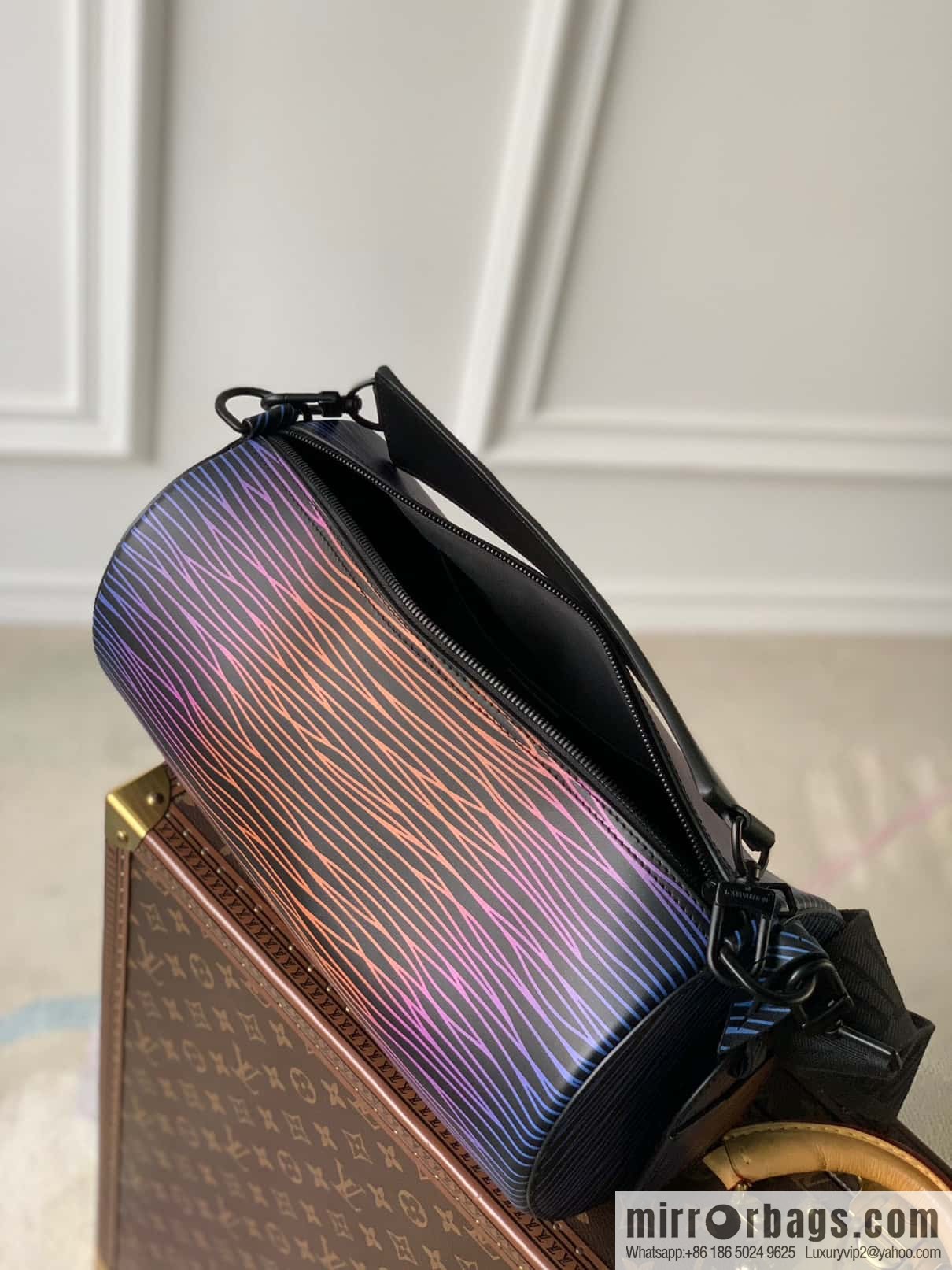 M23092 SOFT POLOCHON handbag
