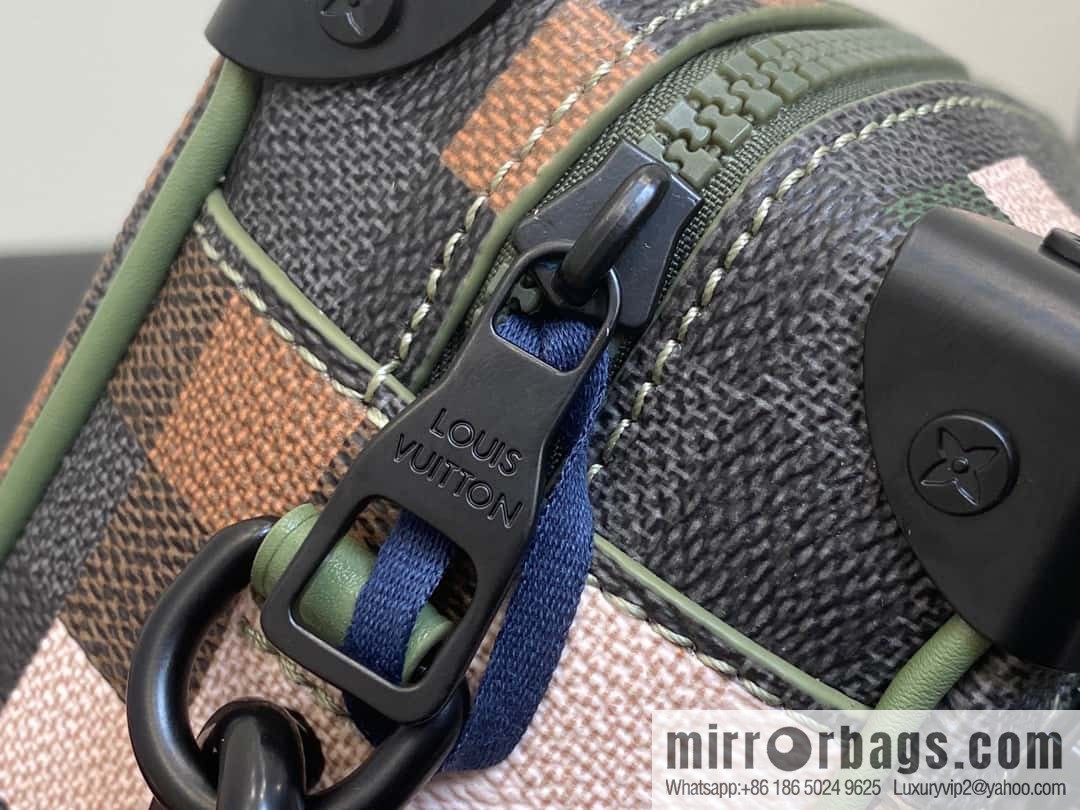 [Boutique‑grade] M24581 camouflage plaid men's bag box bag series Virgil Abloh 2024 early spring Mini SOFT TRUNK chain bag, M44735