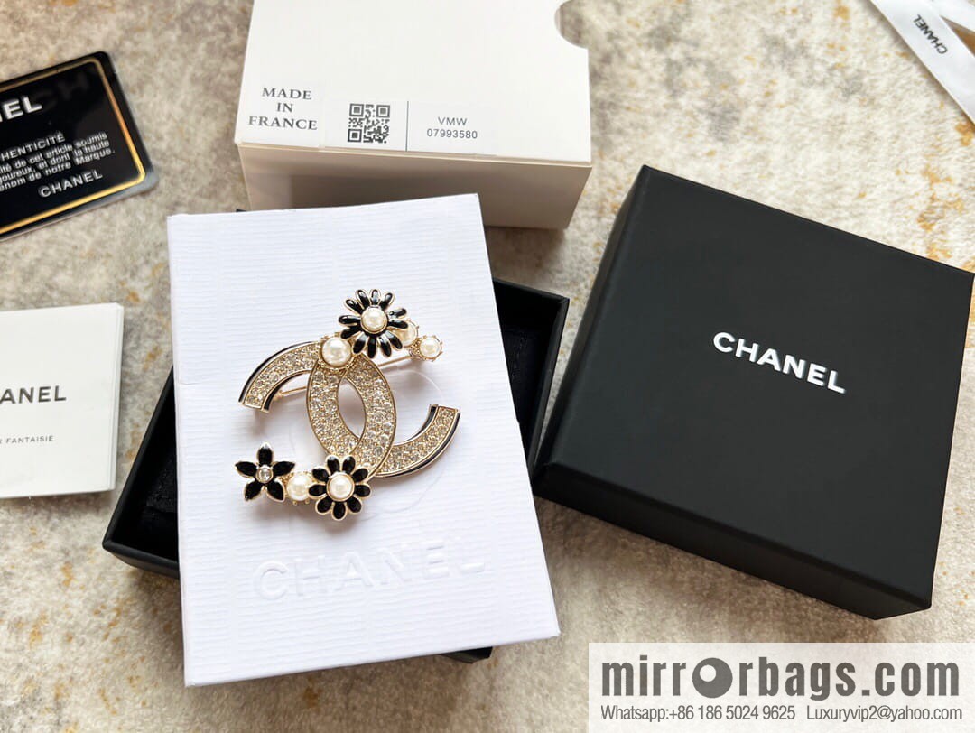 New Chanel double c camellia full diamond brooch