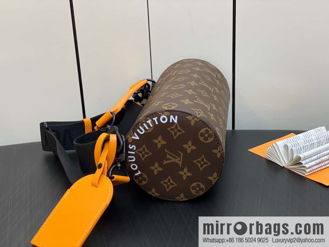[Boutique‑grade] M46796 monogram cylinder bag men's bag series, this Soft Polochon small handbag