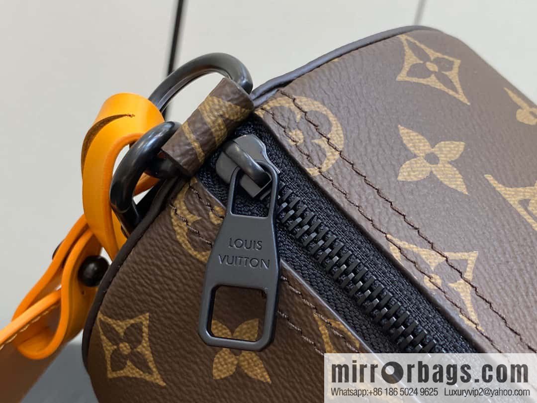 [Boutique‑grade] M46796 monogram cylinder bag men's bag series, this Soft Polochon small handbag