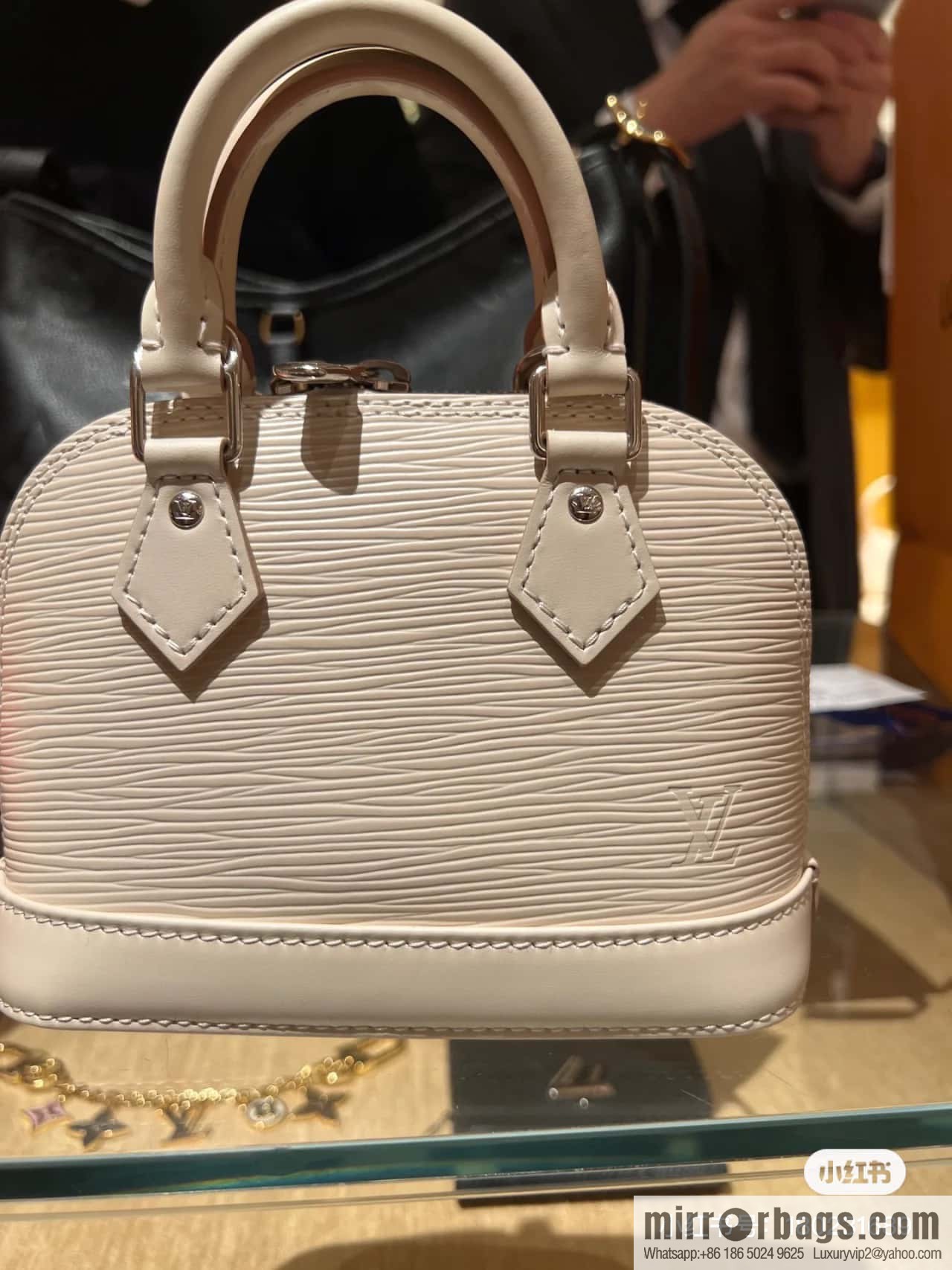 [Boutique‑grade] M81945 beige epi shell bag series NANO ALMA handbag M82411 Nano Alma handbag