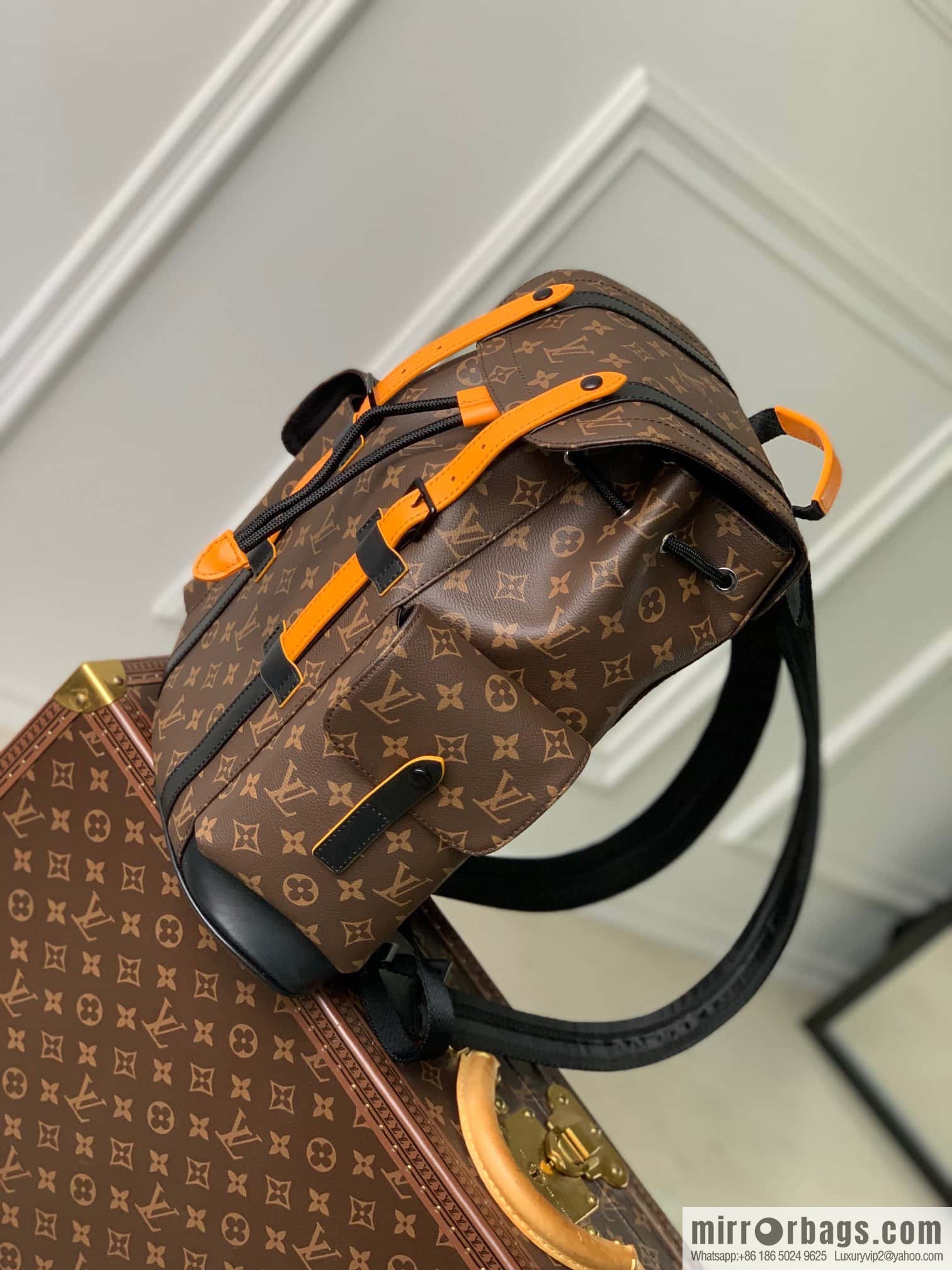 M46699 new christopher small backpack of the season