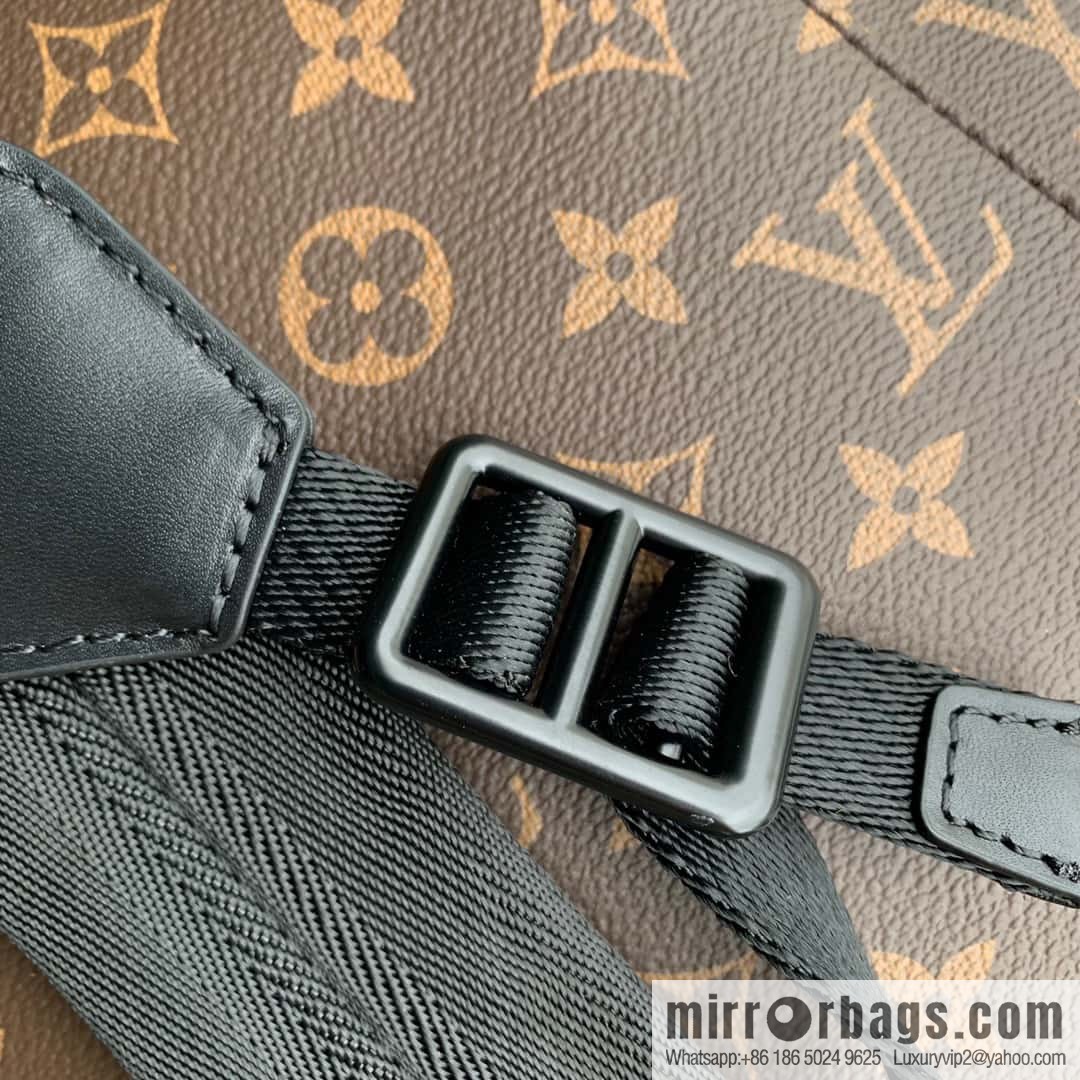 M46699 new christopher small backpack of the season