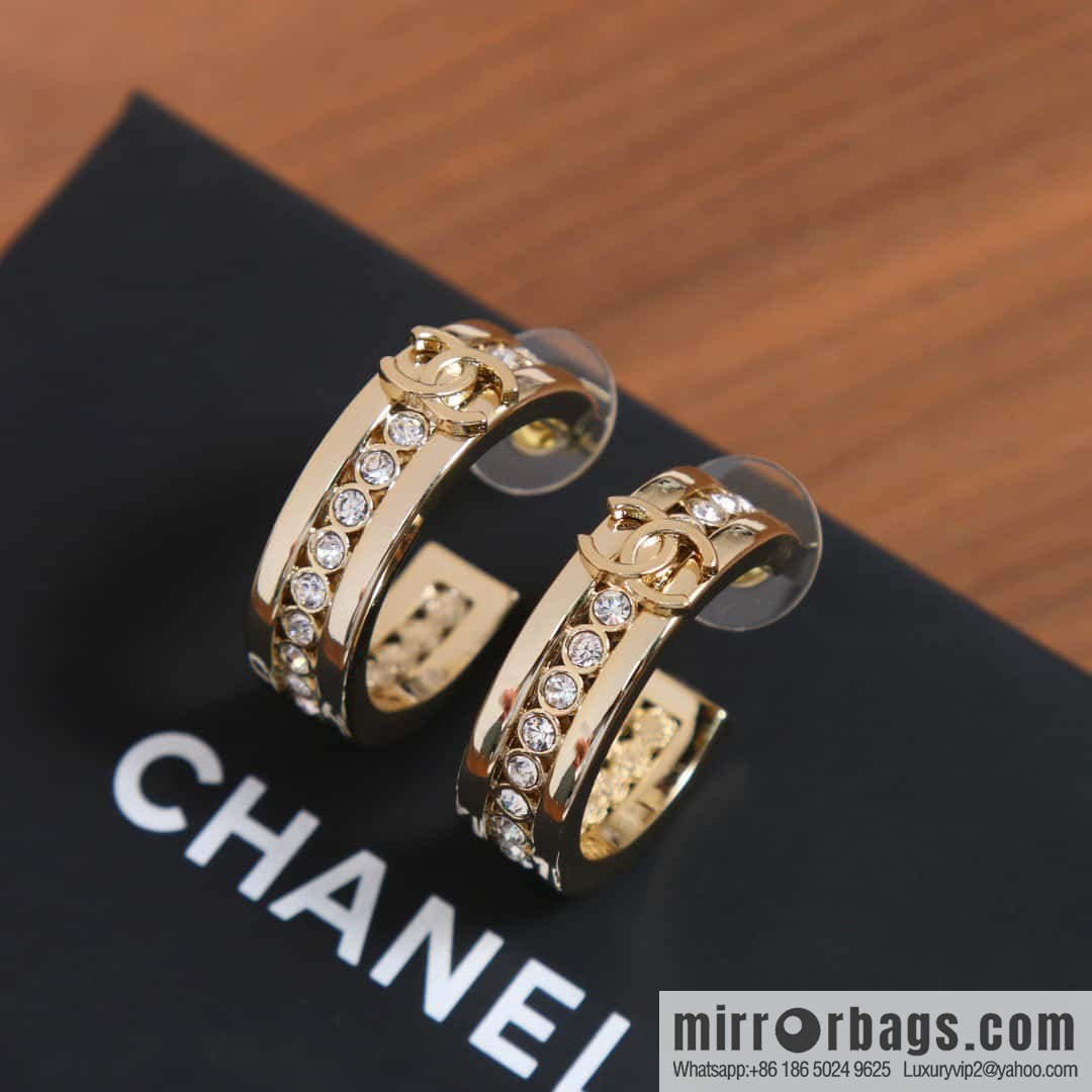☀️New ☑️ chanel c1 double c semicircular diamond stud earrings ☀️