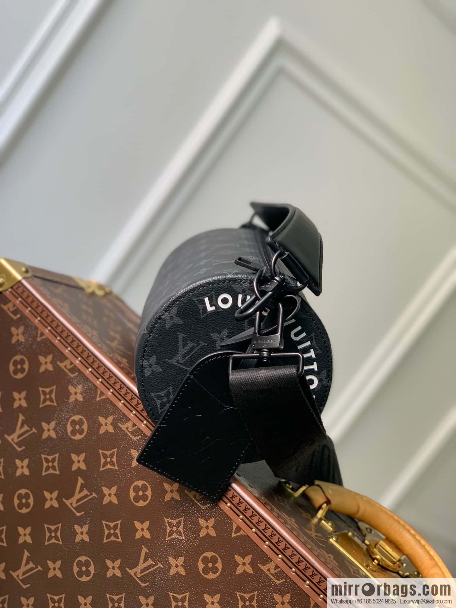 M46692 Black Flower, Soft Polochon Handbag