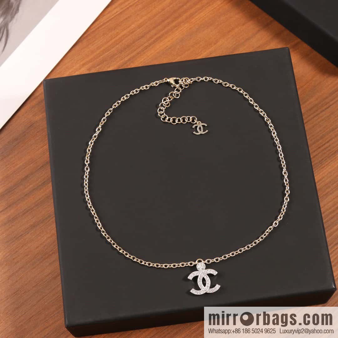 ☀️New ☑️ Chanel Double C Full Diamond Necklace ☀️
