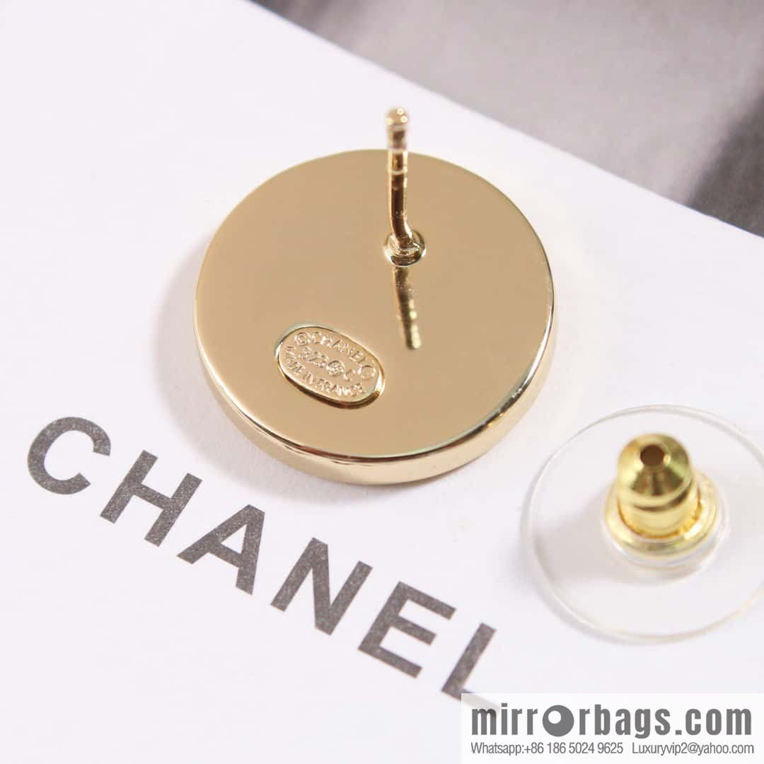 ☀️New ☑️ chanel c1 round double c5 word stud earrings ☀️