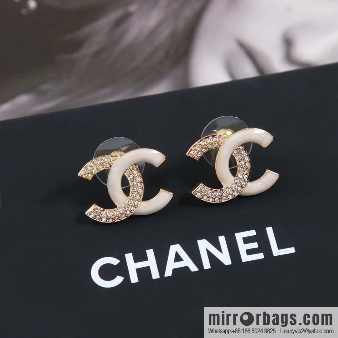 ☀️New ☑️ chanel c1 double c half drill half drop oil stud earrings ☀️