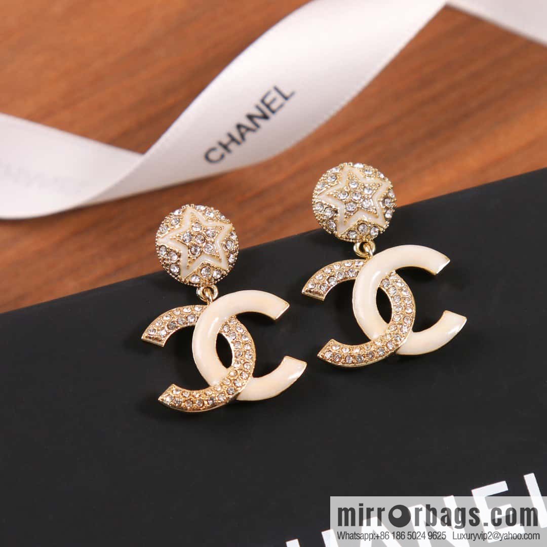 ☀️Chanel c2 double c half drill half drop oil pentagram ⭐ star stud earrings ☀️