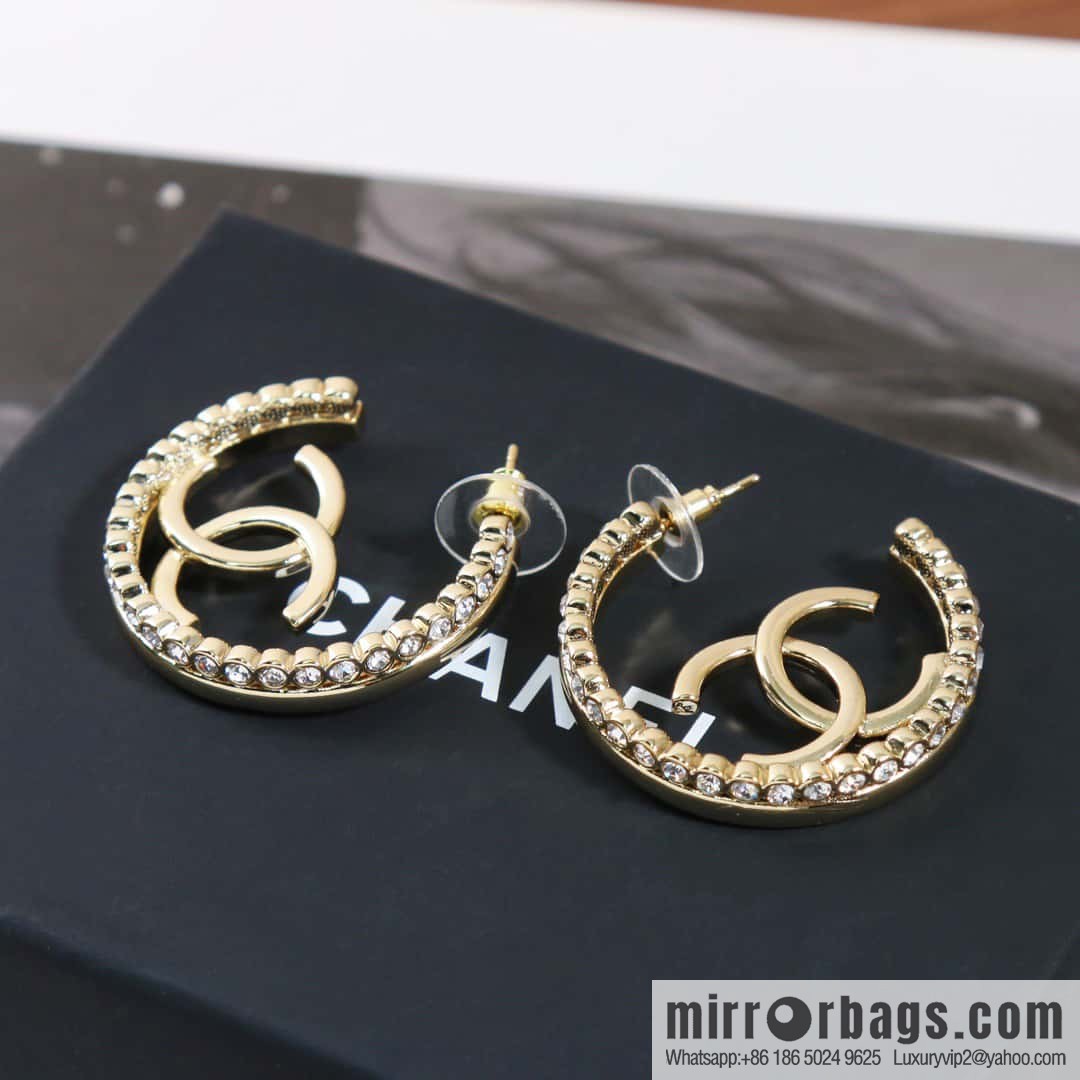 ☀️New ☑️ chanel c1 double c semicircular stud earrings ☀️