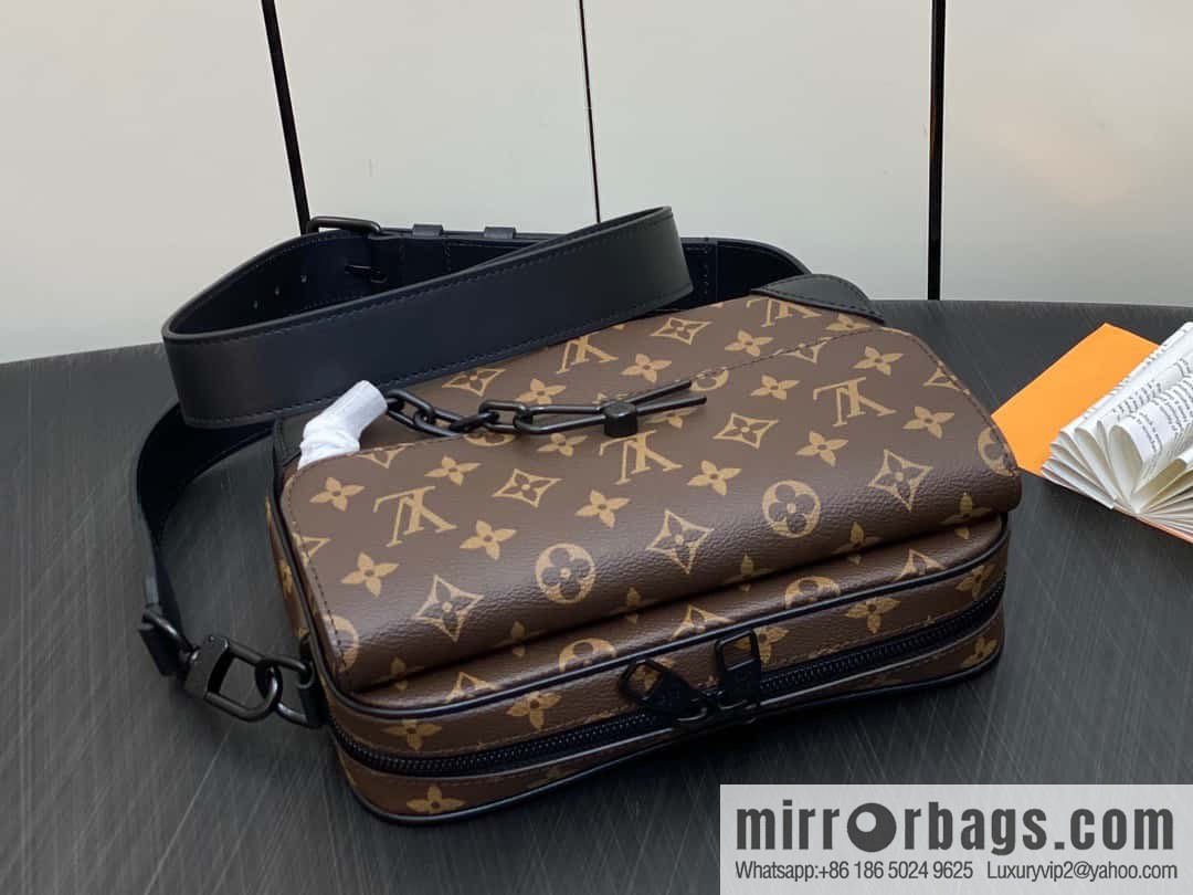 [Premium‑quality] M46795 monogram men's bag messenger bag series Steamer messenger bag