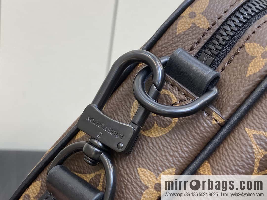 [Premium‑quality] M46795 monogram men's bag messenger bag series Steamer messenger bag