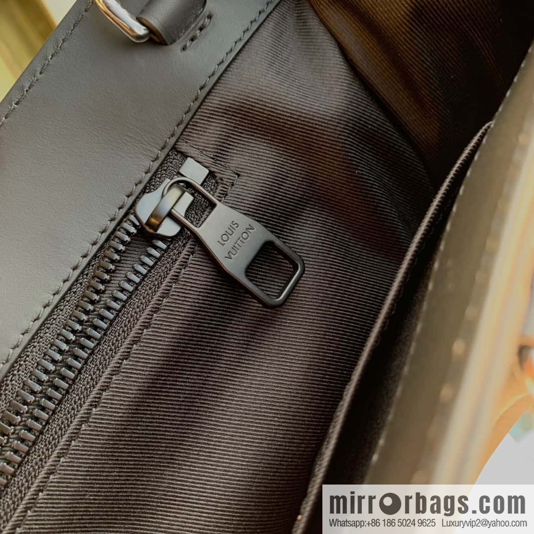M21866 new SAC PLAT NV handbag for the season