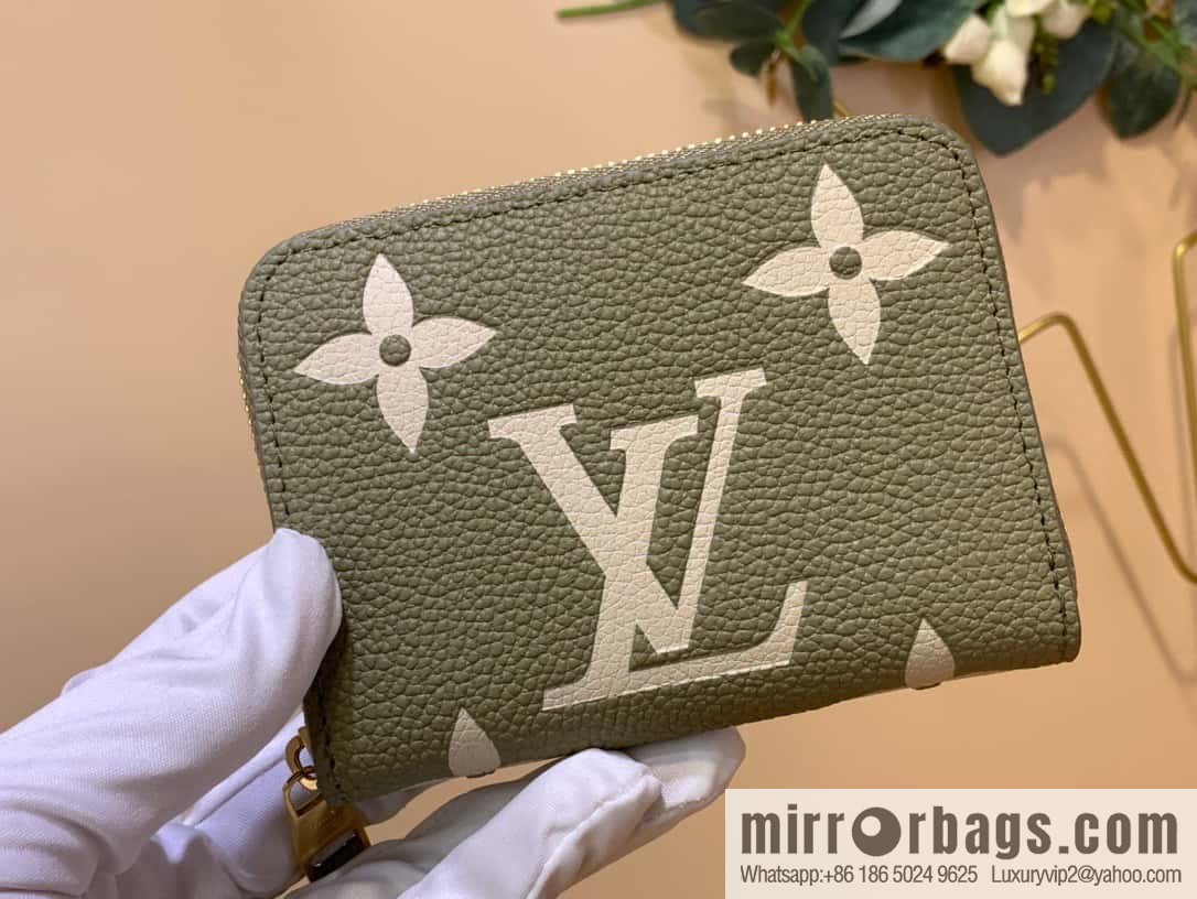Louis Vuitton LV Zippy coin purse M82448 grass green (silk screen)
