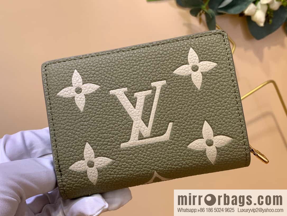 LV M82370 Cléa Wallet