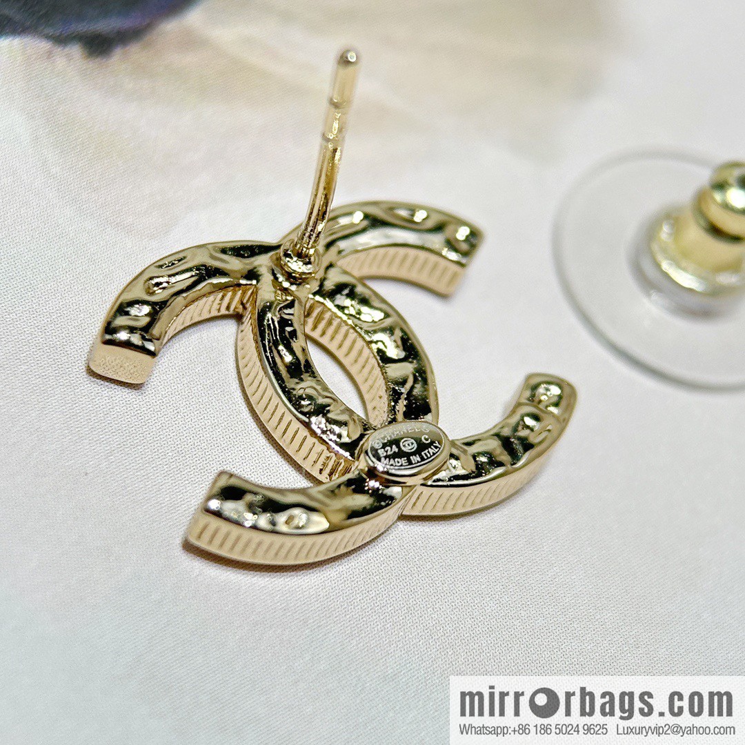 ☀️Original ☀️ new ☑️ Chanel C1 double c gold glossy stud earrings ☀️