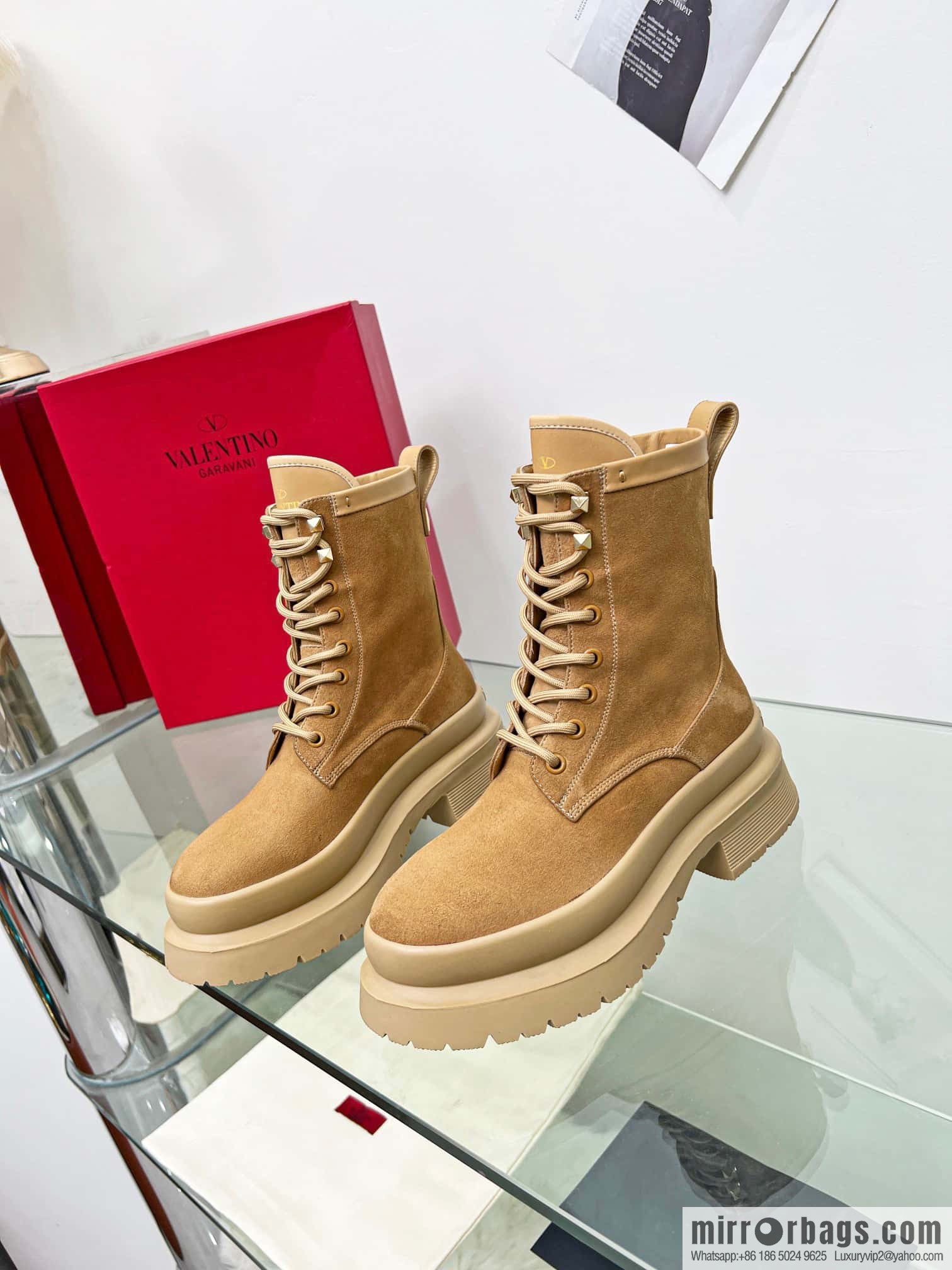 π°π°ππ΄πΏπΈπππΌππ Valentino. Classic Valentino stud boots
