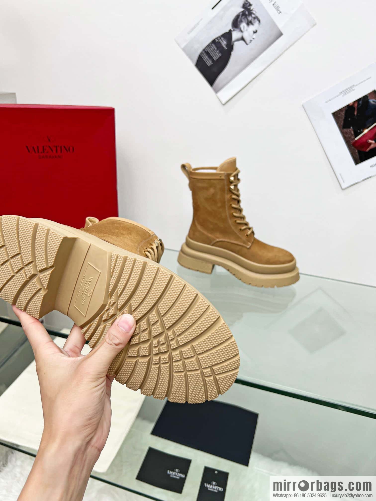 π°π°ππ΄πΏπΈπππΌππ Valentino. Classic Valentino stud boots