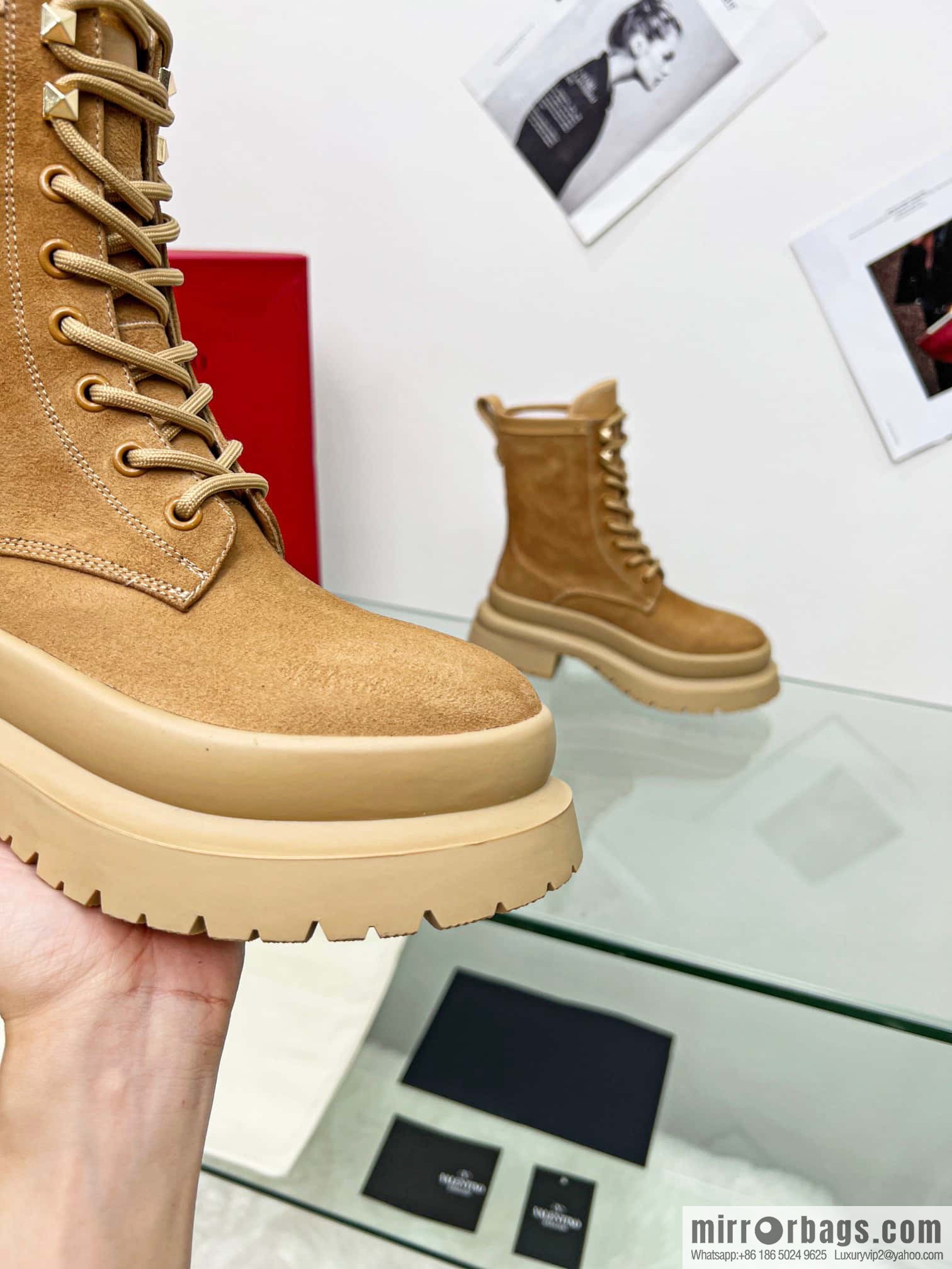 π°π°ππ΄πΏπΈπππΌππ Valentino. Classic Valentino stud boots