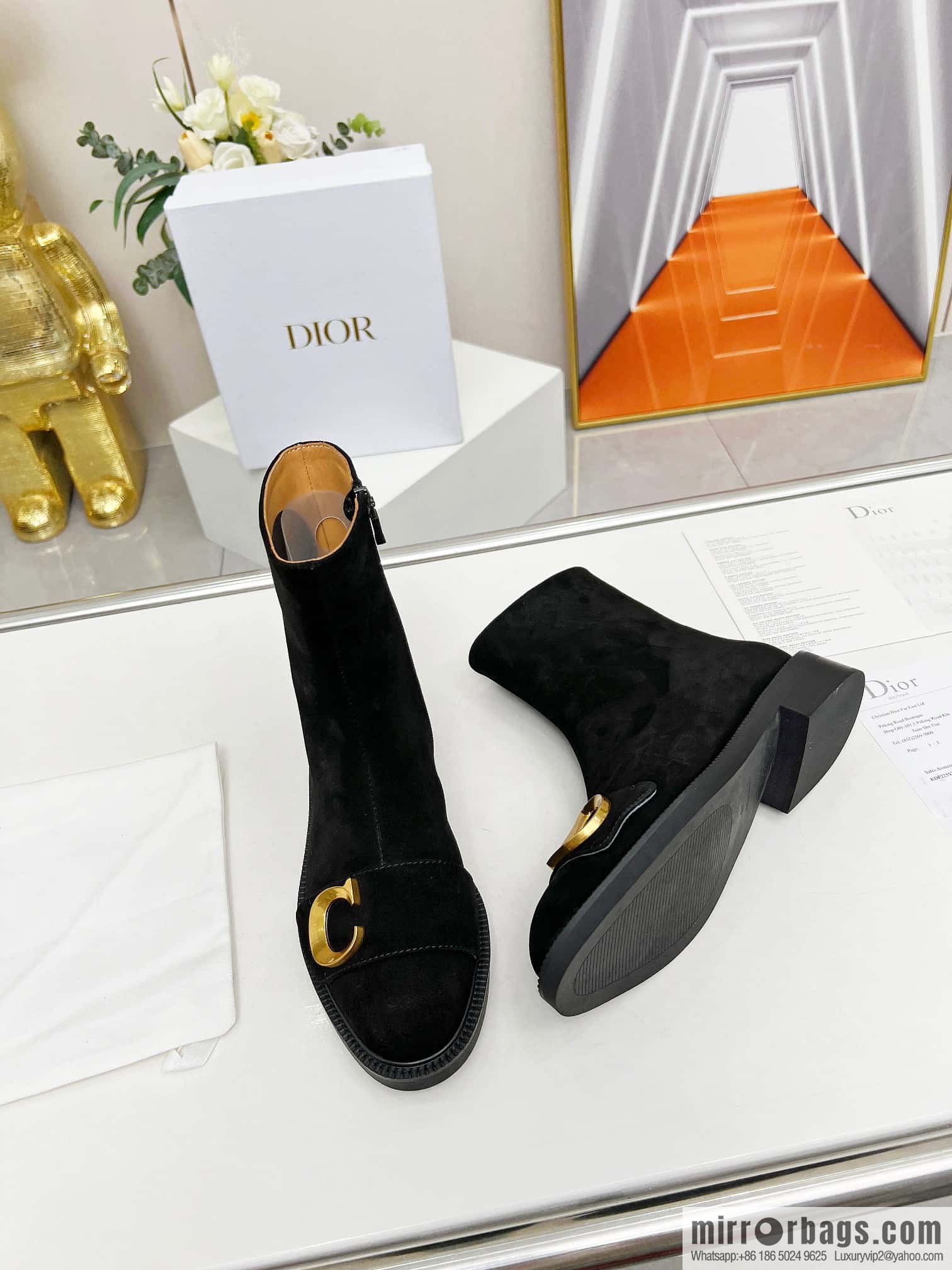 🐰🐰Dior's latest fashion show in early spring haute couture series, metal letter logo hardware buckle short boots