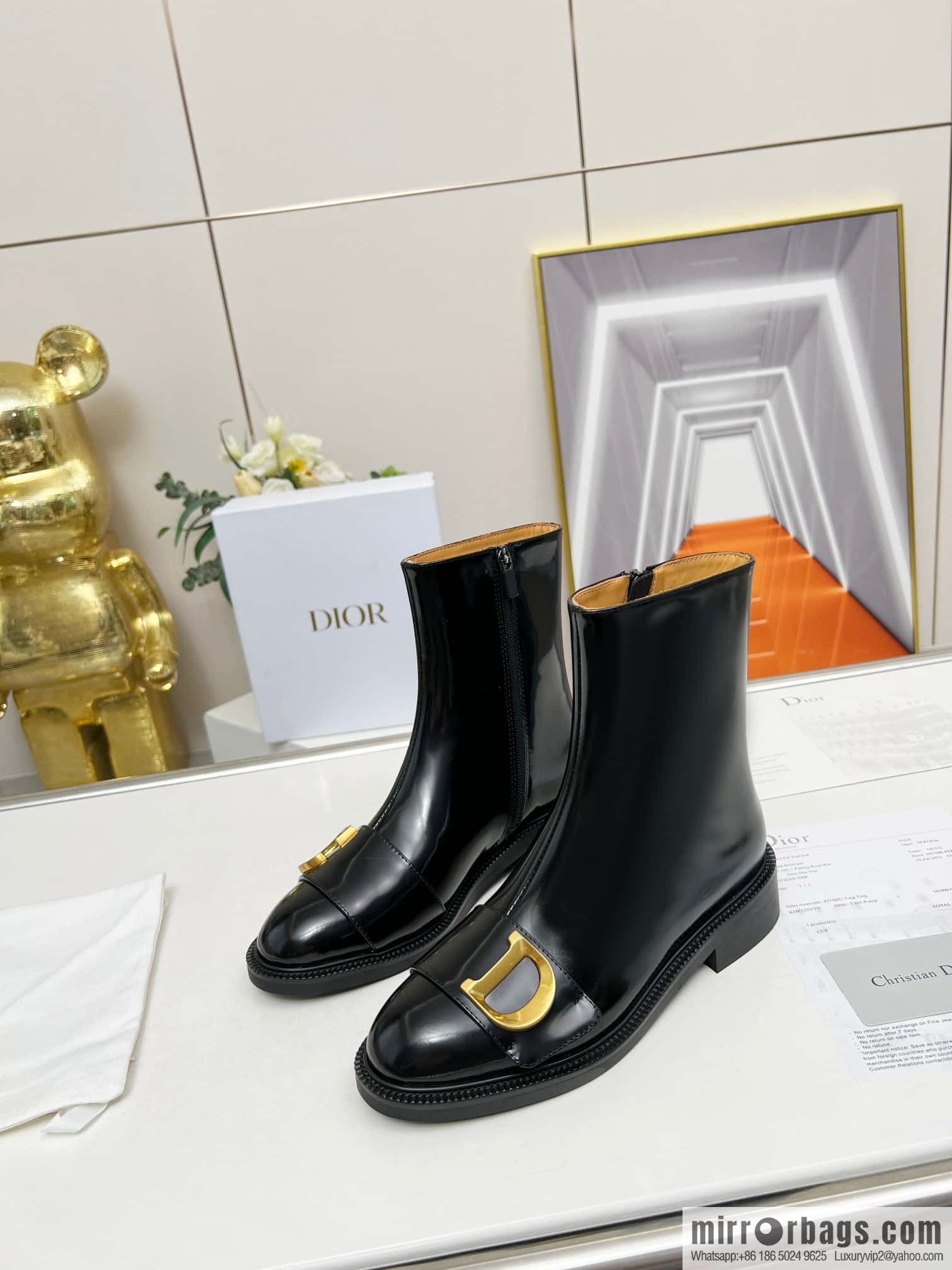 🐰🐰Dior's latest fashion show in early spring haute couture series, metal letter logo hardware buckle short boots