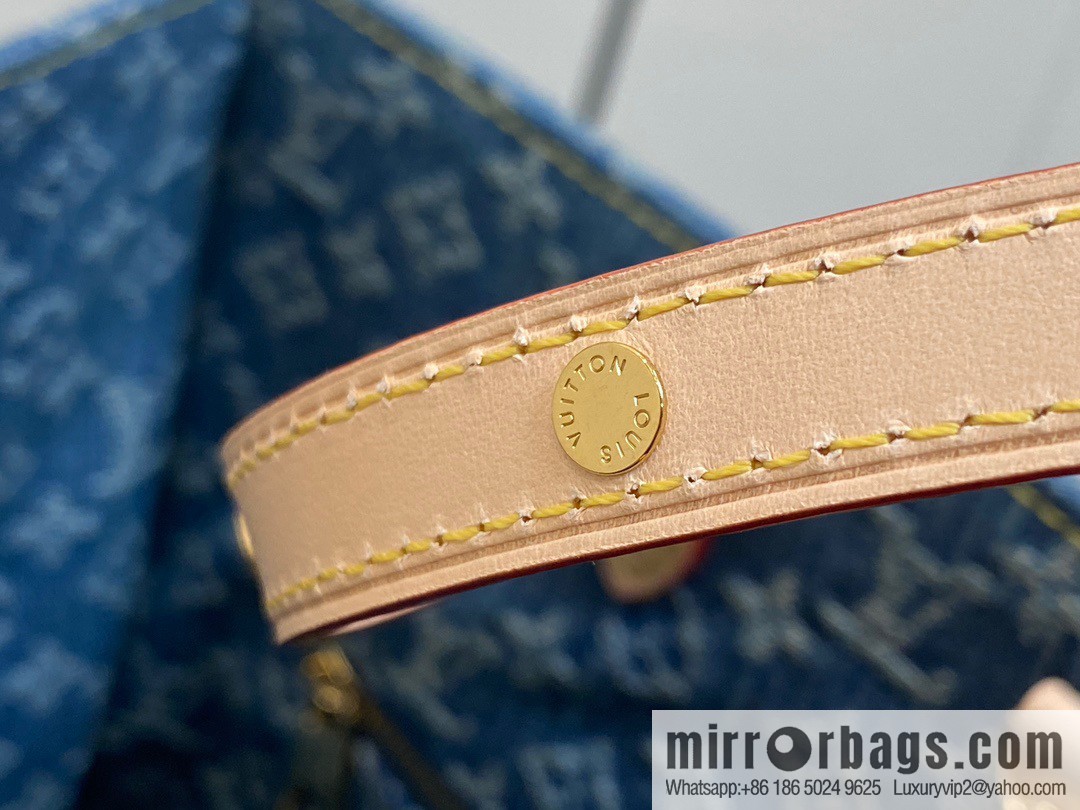 [Boutique‑grade] M46871 blue denim, denim square bag series Onthego medium handbag