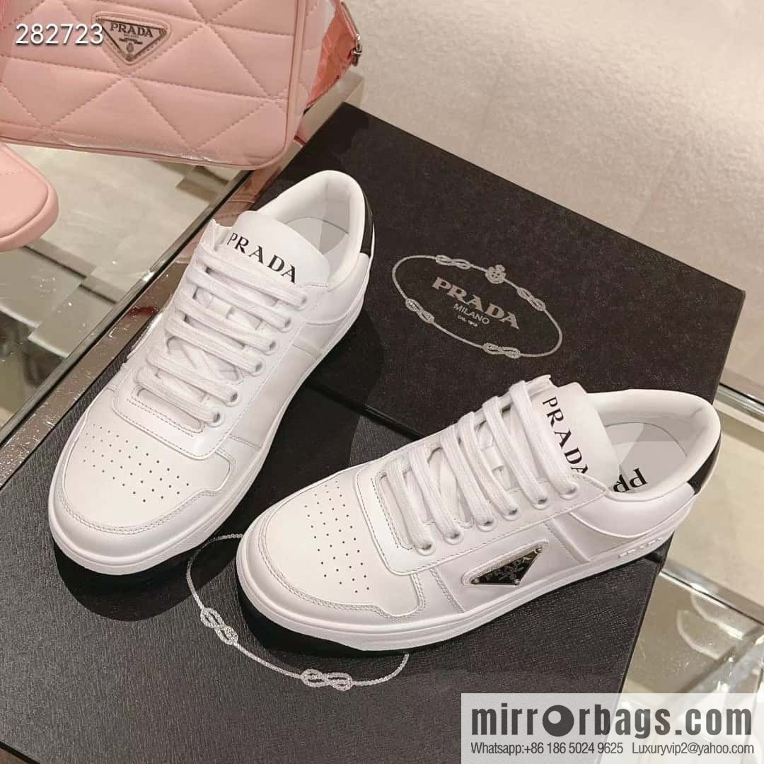 🐰🐰Prada ss23 new arrival~ Prada 2023 | New triangular standard couple men's and women's board shoes