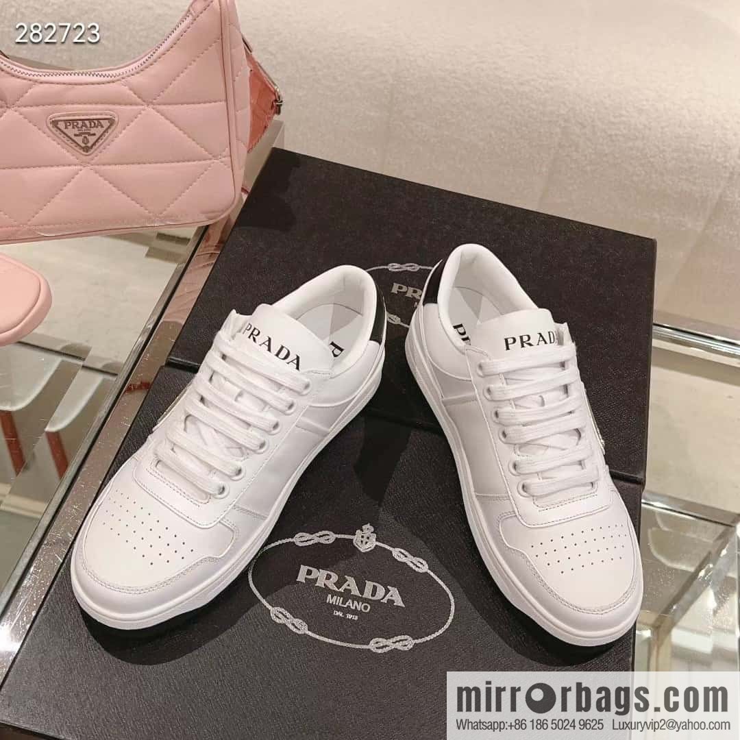 🐰🐰Prada ss23 new arrival~ Prada 2023 | New triangular standard couple men's and women's board shoes