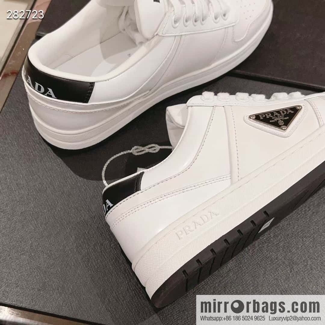 🐰🐰Prada ss23 new arrival~ Prada 2023 | New triangular standard couple men's and women's board shoes