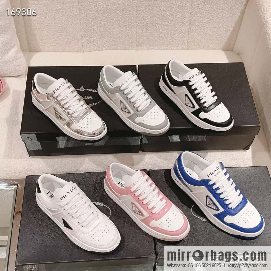 🐰🐰Prada ss23 new arrival~ Prada 2023 | New triangular standard couple men's and women's board shoes