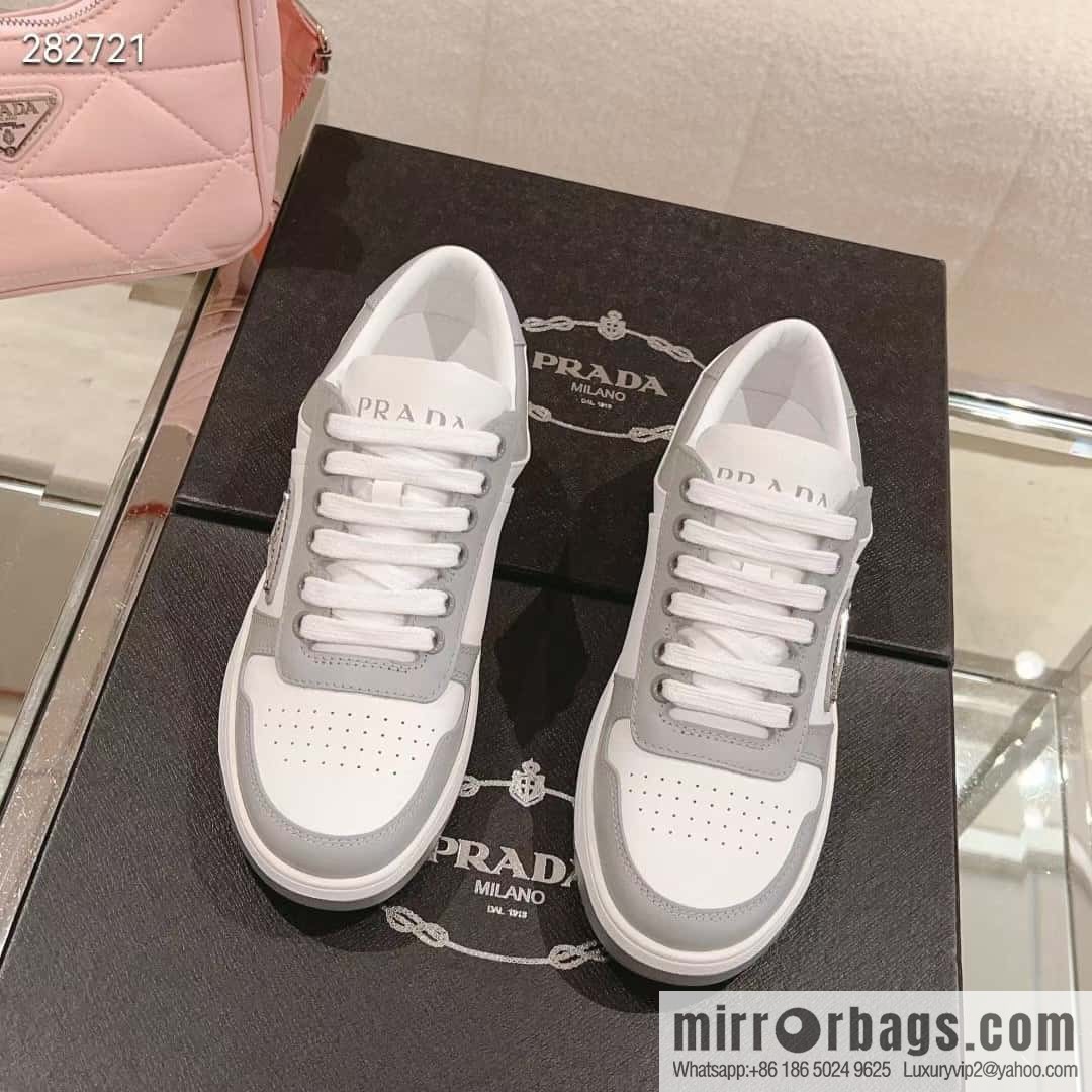 🐰🐰Prada ss23 new arrival~ Prada 2023 | New triangular standard couple men's and women's board shoes