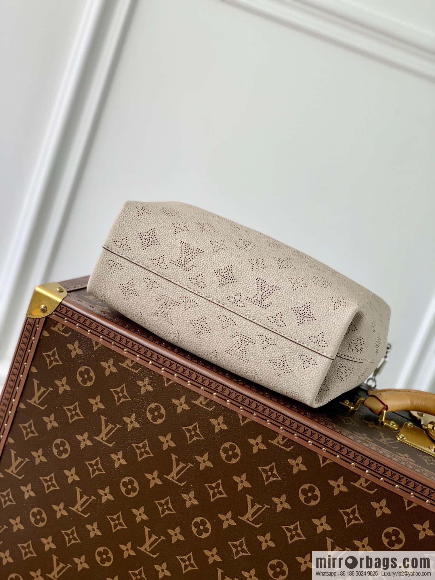 M20701 Elephant Grey Why Knot Small Handbag