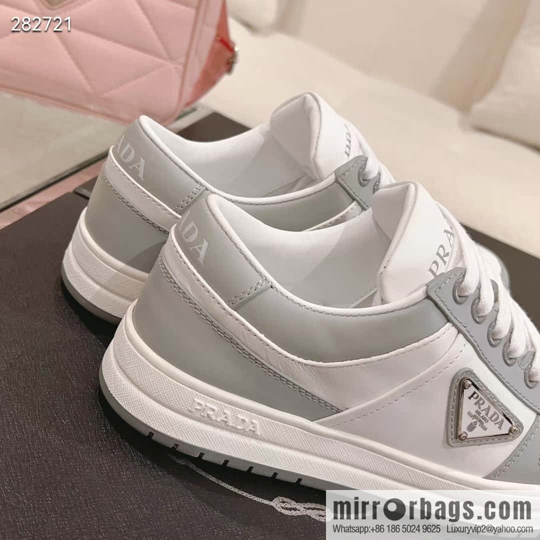 🐰🐰Prada ss23 new arrival~ Prada 2023 | New triangular standard couple men's and women's board shoes