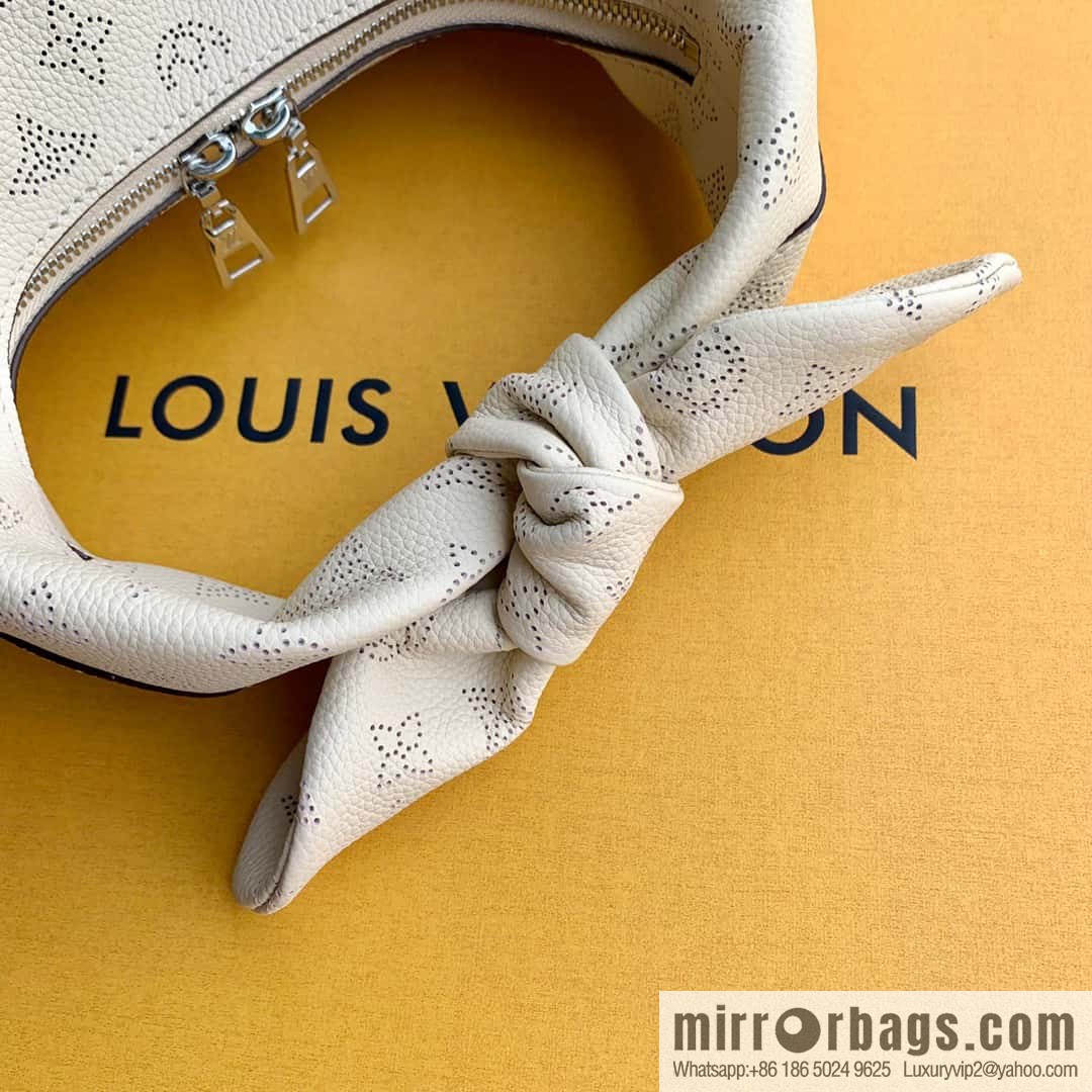 M20700 Milk White Why Knot Small Handbag
